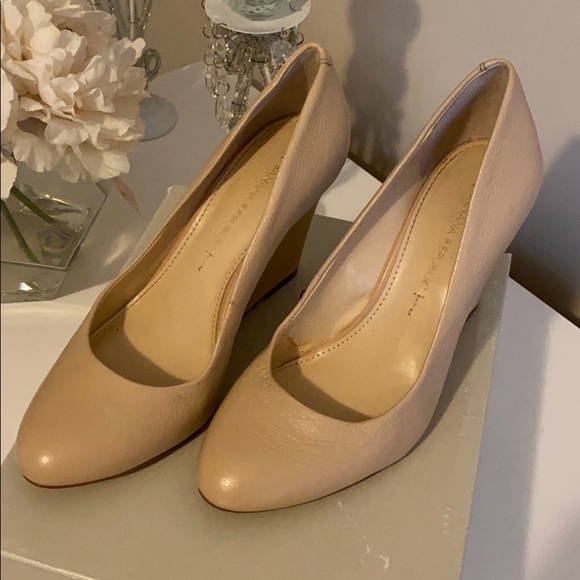 Banana Republic rorie wedge - Picture 2 of 6